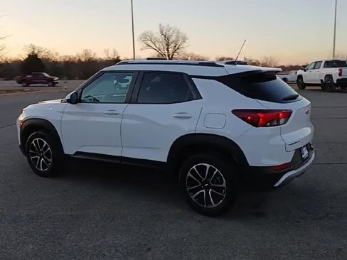 Used 2024 Chevrolet TrailBlazer LT w/ LT Cold Weather Package image 6