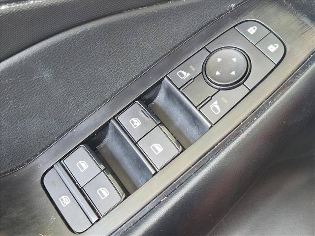 Used 2024 Nissan Rogue S AWD/4WD image 12