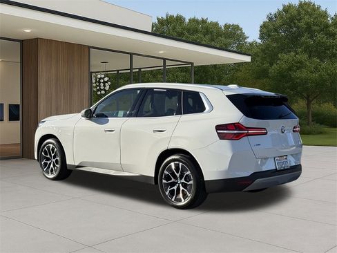 Used 2025 BMW X3 xDrive30i w/ Convenience Package image 11