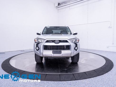 Used 2019 Toyota 4Runner TRD Off-Road Premium AWD/4WD image 4