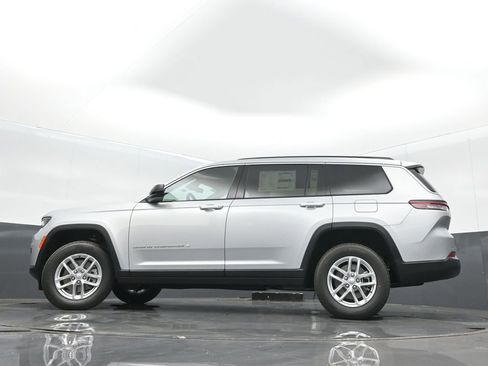New 2026 Jeep Grand Cherokee L Laredo AWD/4WD image 33