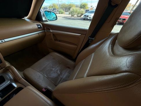 Used 2003 Porsche Cayenne S image 44