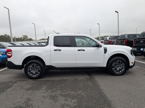 New 2025 Ford Maverick XLT w/ XLT Luxury Package image 3