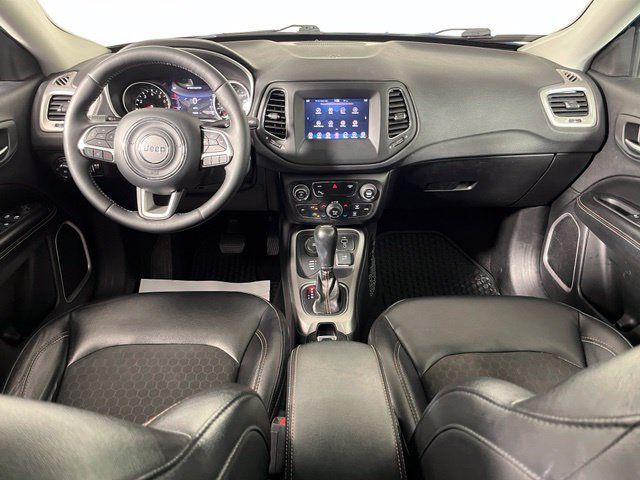 Used 2018 Jeep Compass Latitude w/ Popular Equipment Group AWD/4WD image 36