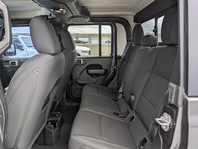 Used 2022 Jeep Gladiator Sport AWD/4WD image 13