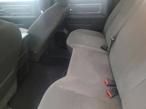 Used 2021 RAM 1500 Classic SLT AWD/4WD image 18