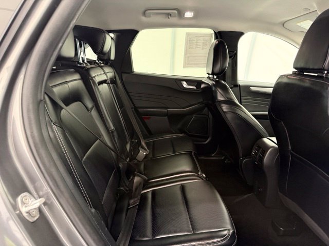 Used 2025 Ford Escape Platinum AWD/4WD image 25