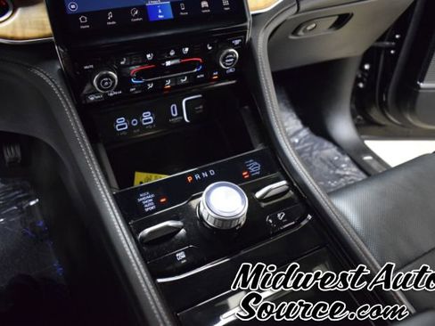 Used 2024 Jeep Grand Cherokee Summit image 23