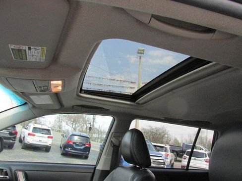 Used 2013 Toyota Highlander Limited image 10