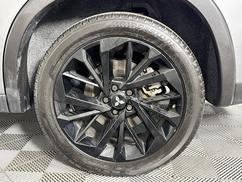 Used 2023 Mitsubishi Outlander Ralliart image 36