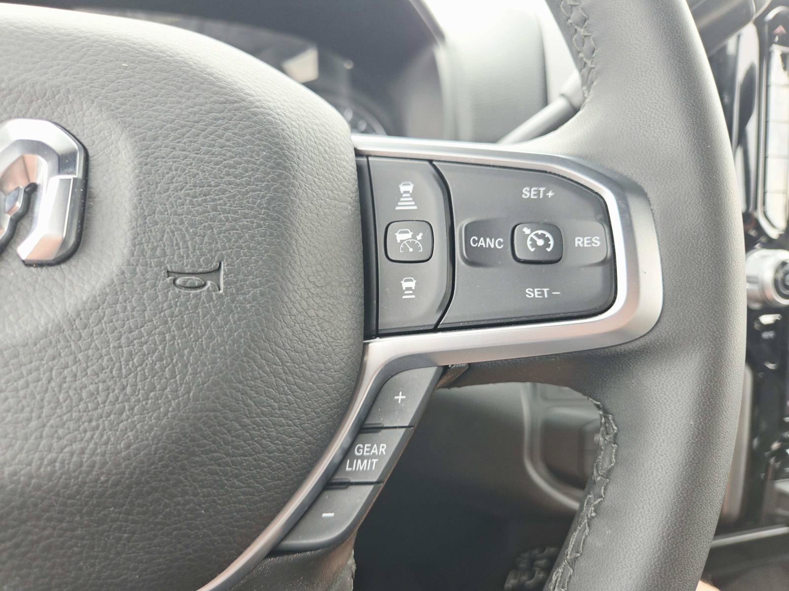 Used 2025 RAM 2500 Big Horn AWD/4WD image 24