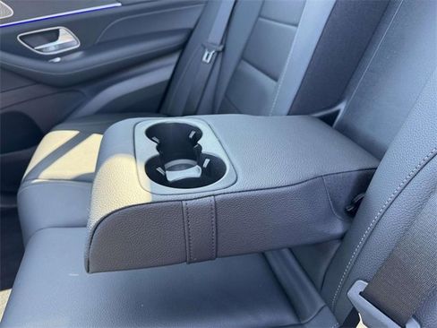 Certified 2025 Mercedes-Benz GLE 450 4MATIC image 33