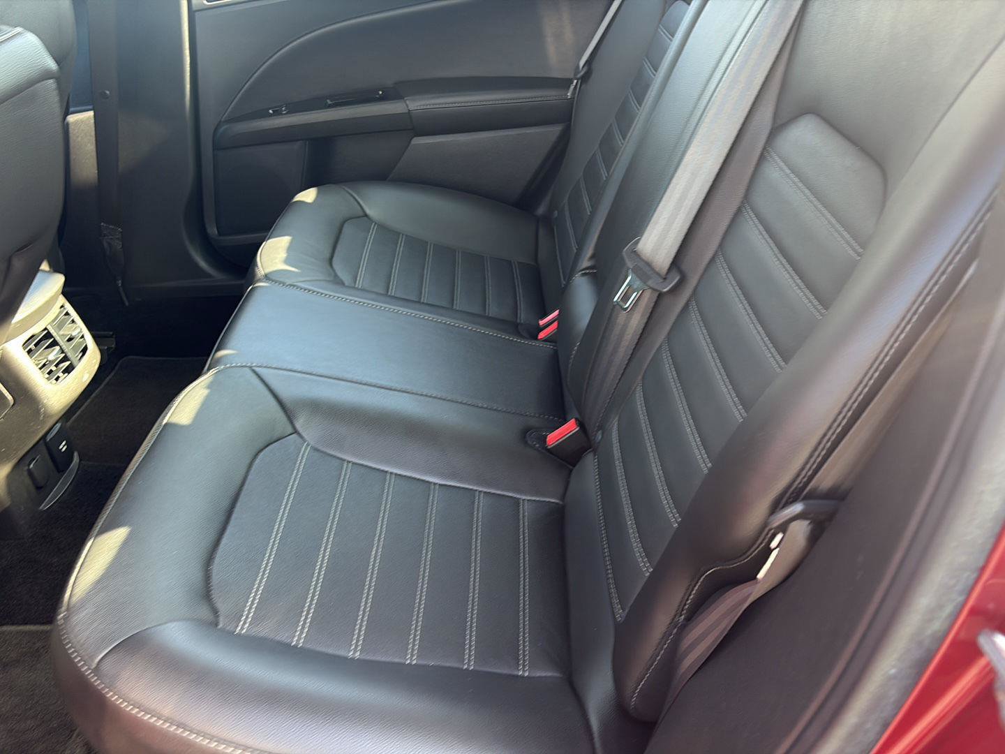 Used 2014 Ford Fusion SE w/ Equipment Group 502A FWD image 27