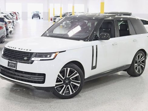 Used 2023 Land Rover Range Rover SE image 8