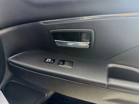 Used 2017 Mitsubishi Outlander Sport LE FWD image 29