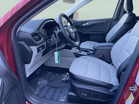 Used 2024 Ford Escape SE FWD image 18