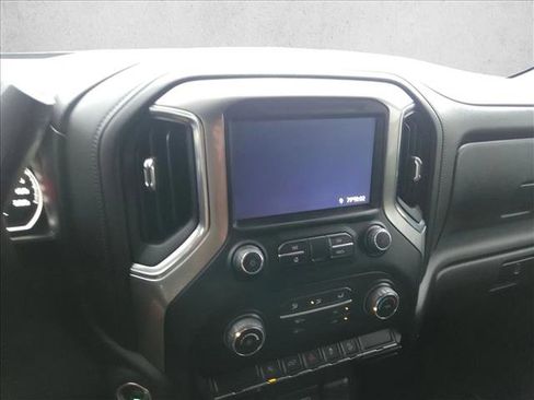 Used 2020 Chevrolet Silverado 1500 LT Trail Boss w/ Bed Protection Package AWD/4WD image 18