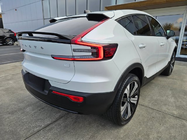 Used 2023 Volvo C40 Recharge Core AWD/4WD image 5