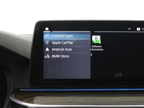 Used 2023 BMW 530e w/ M Sport Package image 15