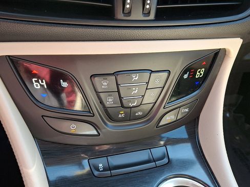 Used 2018 Buick Envision Preferred AWD/4WD image 17