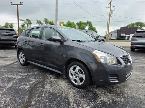 Used 2009 Pontiac Vibe w/ Preferred Package FWD image 3