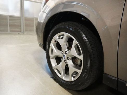 Used 2017 Subaru Forester 2.5i Touring AWD/4WD image 5