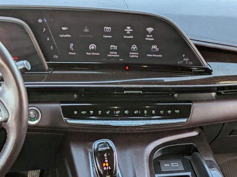 Used 2024 Cadillac Escalade ESV Sport Platinum w/ Heavy-Duty Trailer Package image 12