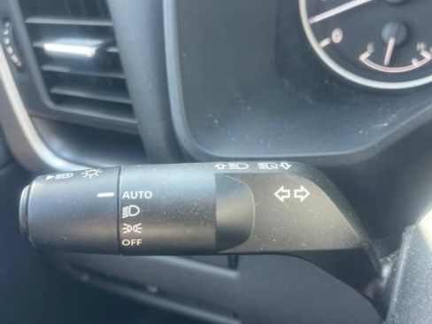 Used 2023 Nissan Rogue SV FWD image 14