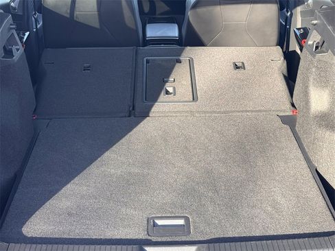 Used 2023 Volkswagen ID.4 Pro S image 13