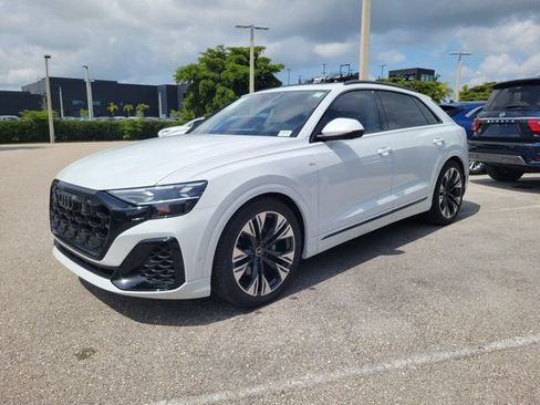 Certified 2025 Audi Q8 Prestige w/ Prestige Package AWD/4WD image 4