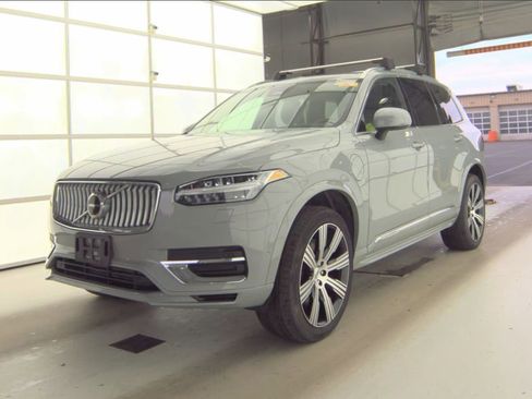 Certified 2024 Volvo XC90 T8 Ultimate w/ Protection Package Premier AWD/4WD image 20