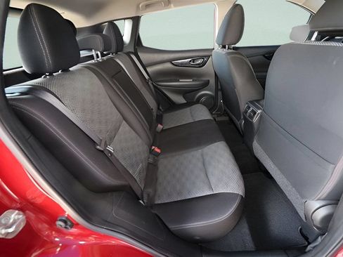 Used 2019 Nissan Rogue Sport SV FWD image 15