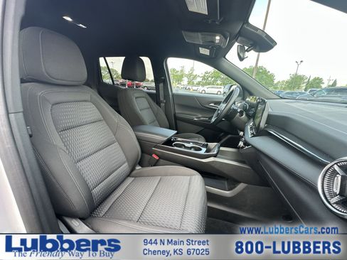 Used 2025 Chevrolet Equinox LT image 22