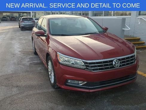 Used 2017 Volkswagen Passat 1.8T SE image 6