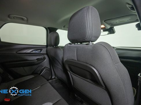 Used 2021 Chevrolet TrailBlazer LT w/ Convenience Package FWD image 35