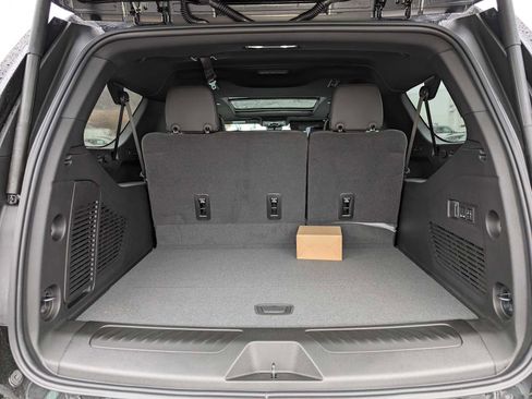 New 2026 GMC Yukon XL Elevation w/ Elevation Premium Package image 7