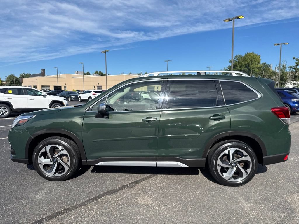 Used 2023 Subaru Forester Touring AWD/4WD image 3