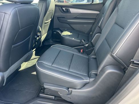 New 2026 Buick Enclave Sport Touring w/ LPO, Floor Liner Package image 18