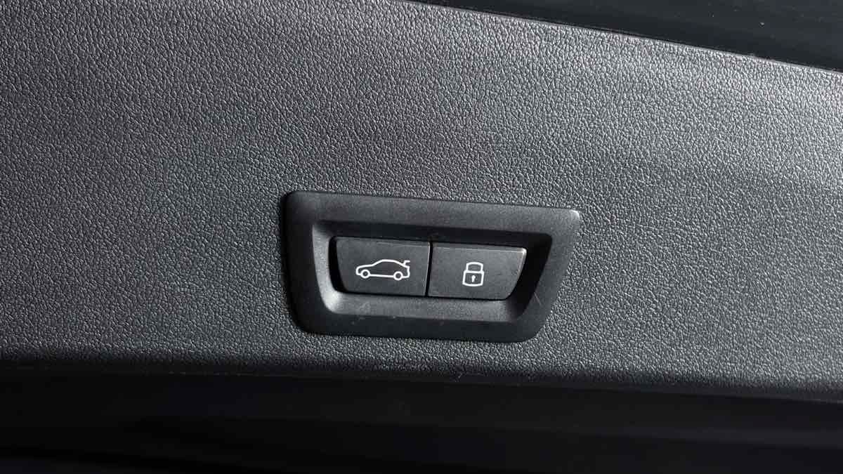Used 2023 BMW XM AWD/4WD image 36