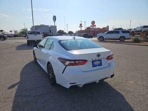 Used 2023 Toyota Camry SE w/ Convenience Package FWD image 6