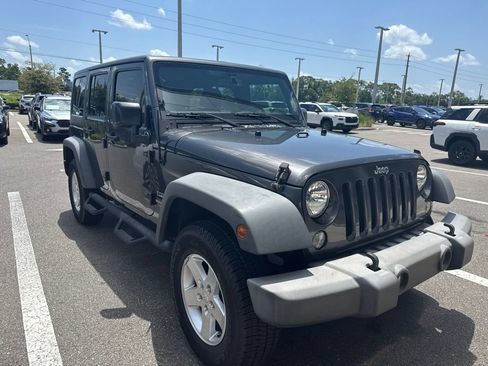 Used 2016 Jeep Wrangler Unlimited Sport w/ Quick Order Package 23S AWD/4WD image 3
