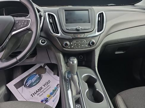 Used 2021 Chevrolet Equinox LT image 11