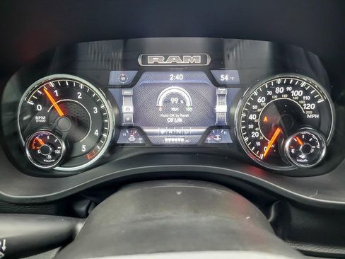 Used 2023 RAM 1500 Laramie image 12