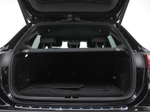 Used 2025 Mercedes-Benz GLA 250 4MATIC image 18