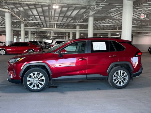 Used 2023 Toyota RAV4 Limited w/ Limited Grade Weather Package AWD/4WD image 7