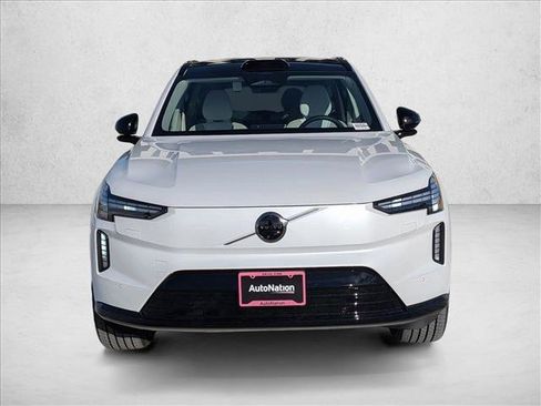 New 2025 Volvo EX90 Plus w/ Protection Package Premier image 6