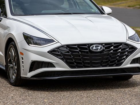 Used 2022 Hyundai Sonata SEL w/ Convenience Package image 6