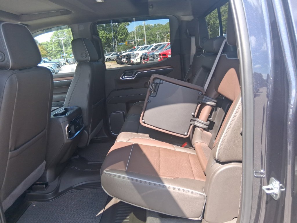 Used 2025 GMC Sierra 1500 Denali w/ Denali Reserve Package AWD/4WD image 19