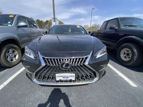 Used 2023 Lexus ES 350 w/ Accessory Package (Z2) image 2