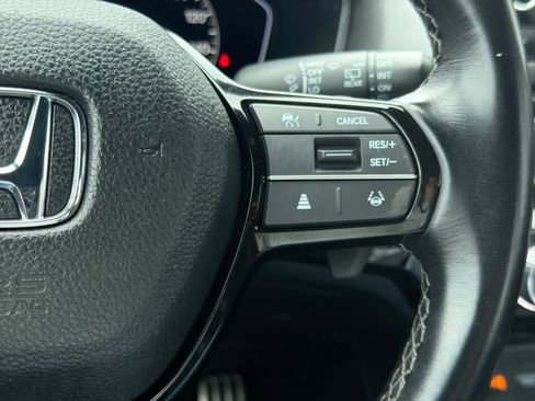 Used 2023 Honda Civic Sport image 25